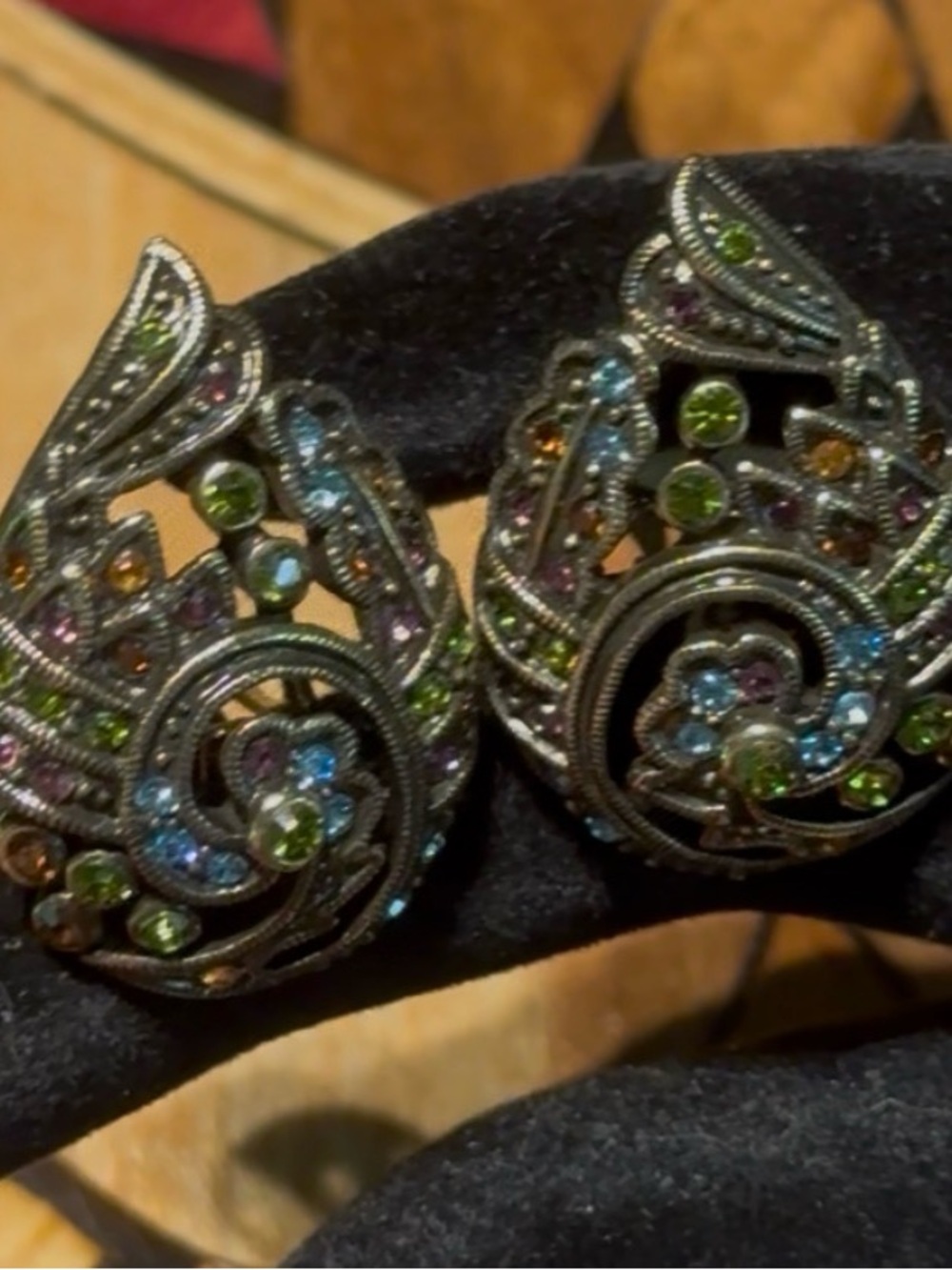 Heidi Daus “Teared Tapestry “ Clip On Earrings